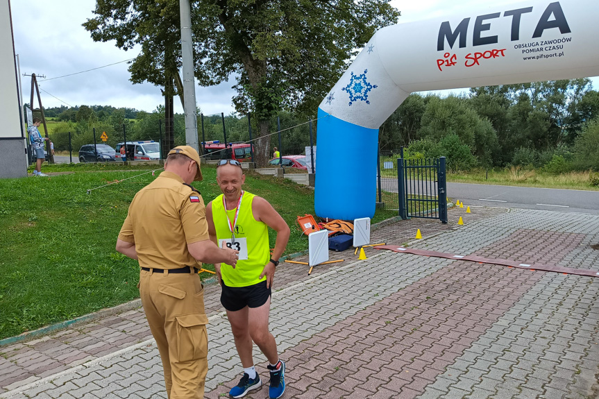 Mistrzostwa strażaków w biegu górskim w Ożennej