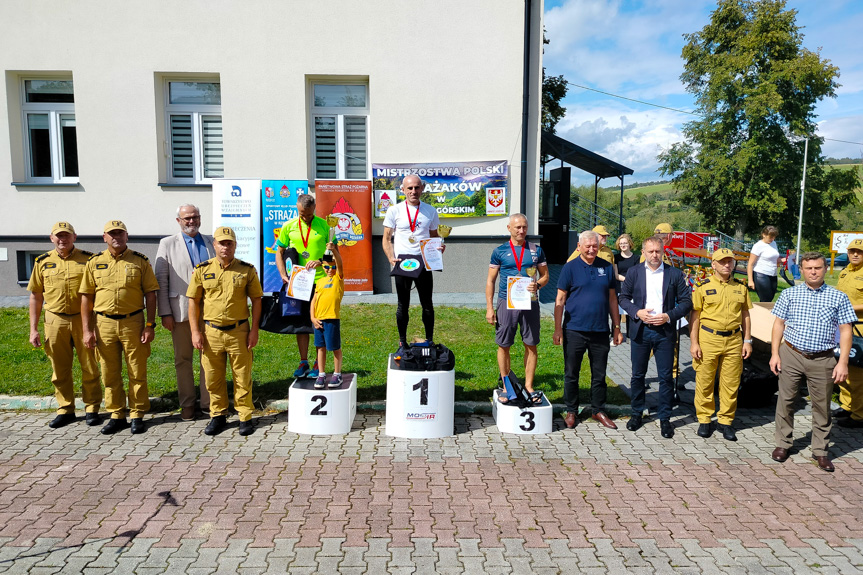 Mistrzostwa strażaków w biegu górskim w Ożennej