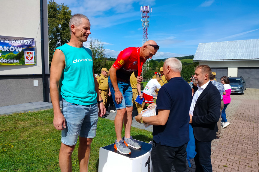 Mistrzostwa strażaków w biegu górskim w Ożennej