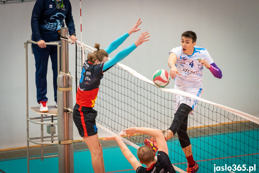 MKS Gamrat-MOSiR Jasło - Karpaty Krosno Glass KPU w Krośnie 3:2