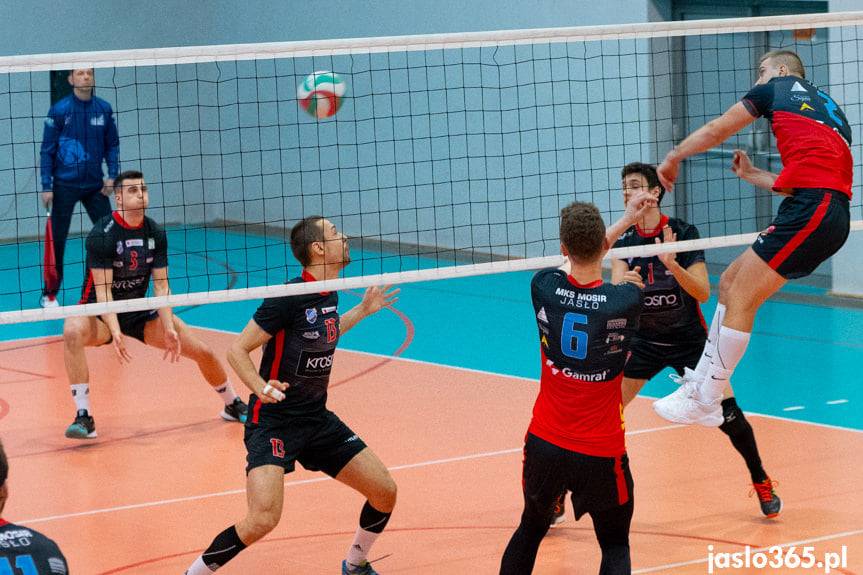 MKS "MOSiR" Jasło - Karpaty Krosno Glass-KPU w Krośnie 3:2