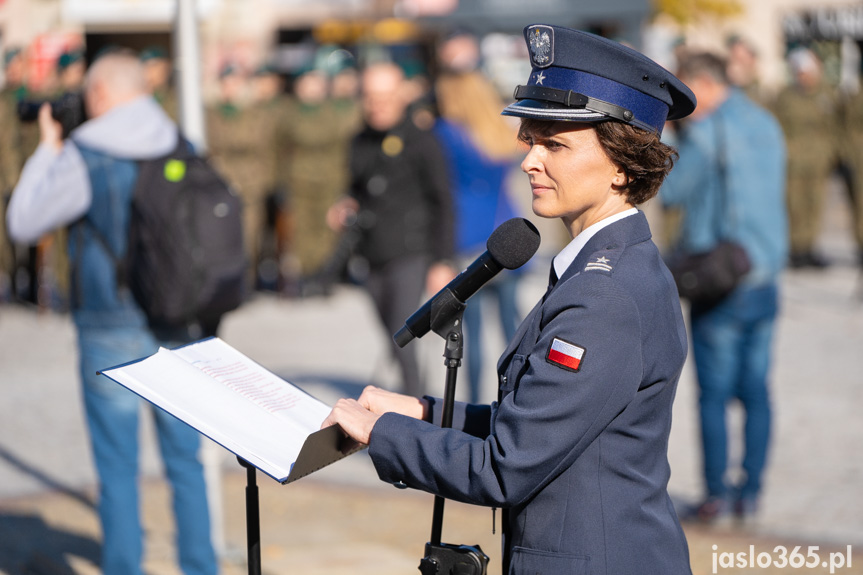 Nadanie sztandaru Zakładowi Karnemu w Jaśle