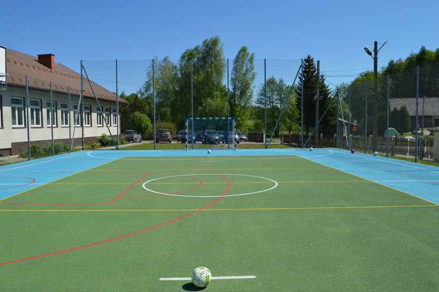 Nowe boisko sportowe w Szkole Podstawowej w Niepli