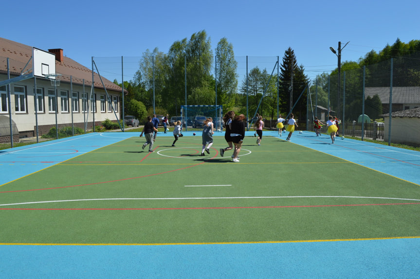 Nowe boisko sportowe w Szkole Podstawowej w Niepli