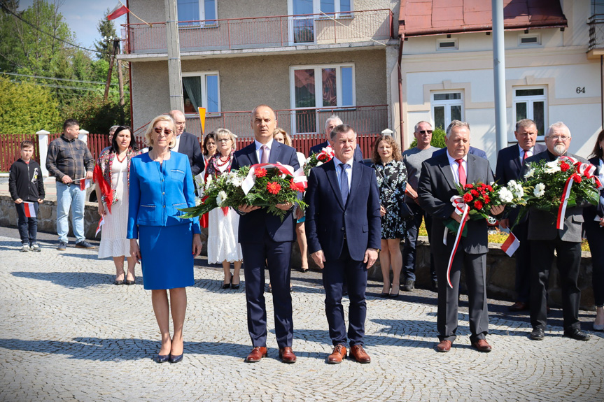 Obchody 3 maja w Dębowcu