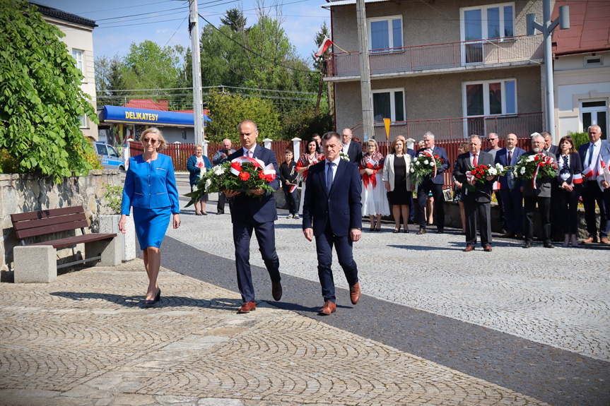 Obchody 3 maja w Dębowcu