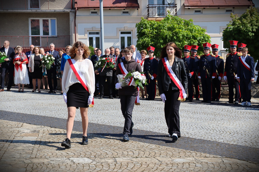 Obchody 3 maja w Dębowcu