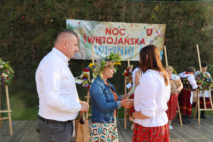 Obchody Nocy Świętojańskiej w Dobrucowej