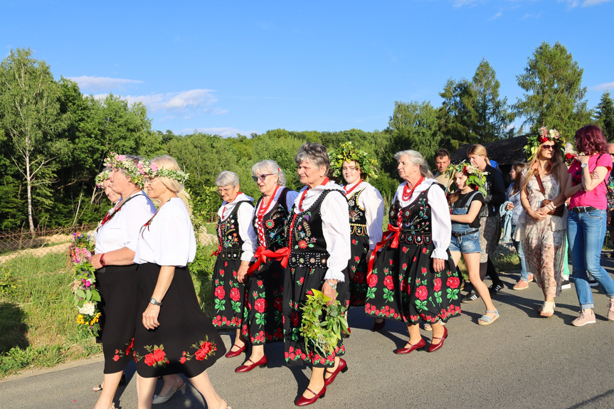 Obchody Nocy Świętojańskiej w Dobrucowej
