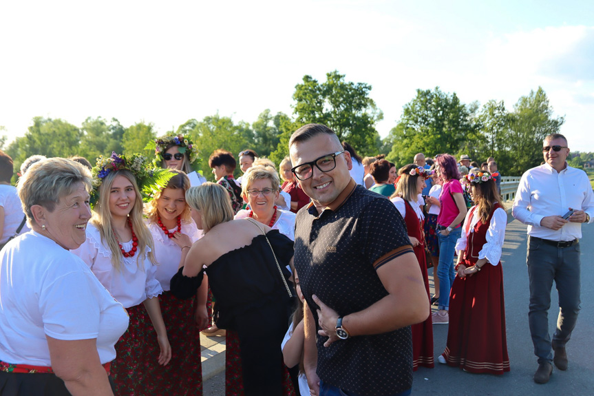 Obchody Nocy Świętojańskiej w Dobrucowej
