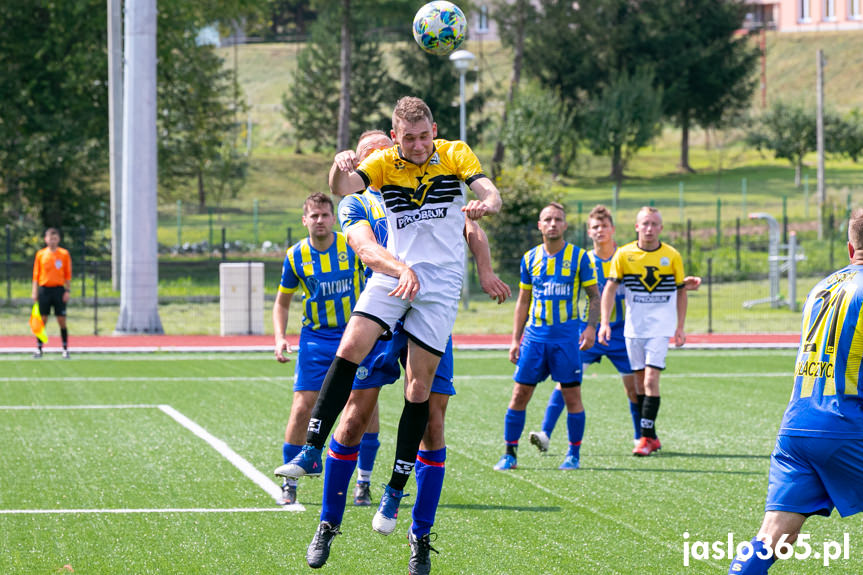 Orzeł Faliszówka - Ostoja Kołaczyce 0:0