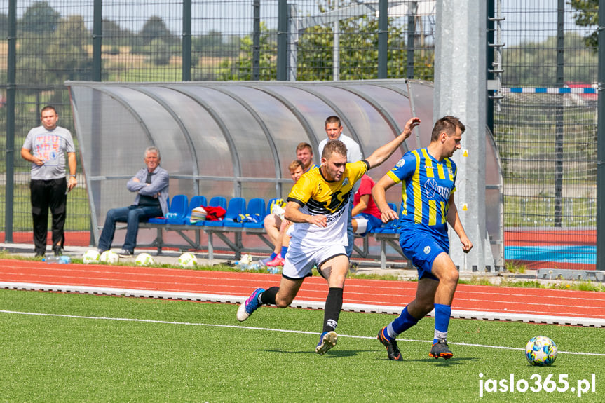 Orzeł Faliszówka - Ostoja Kołaczyce 0:0