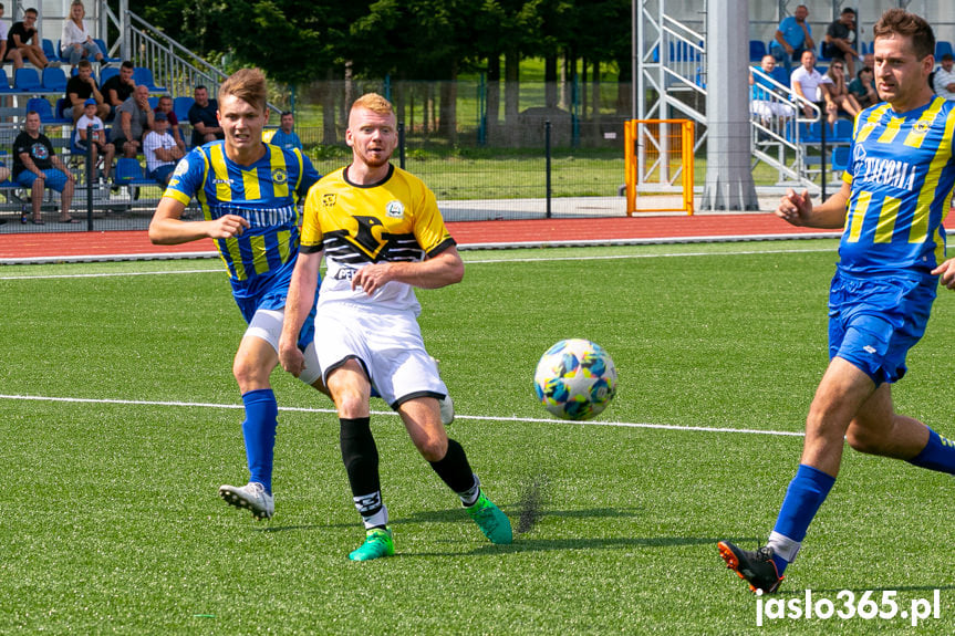 Orzeł Faliszówka - Ostoja Kołaczyce 0:0