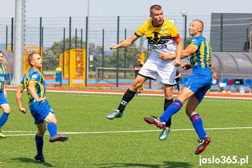 Orzeł Faliszówka - Ostoja Kołaczyce 0:0
