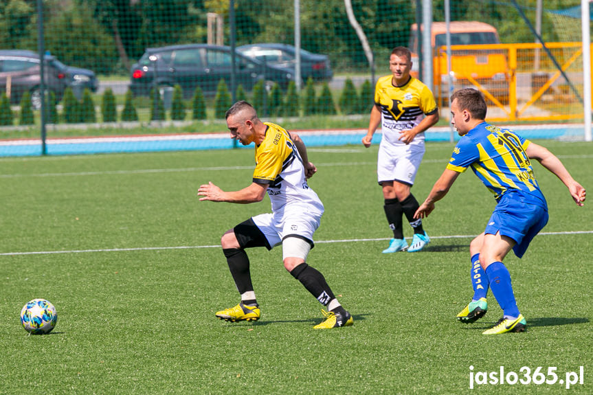 Orzeł Faliszówka - Ostoja Kołaczyce 0:0