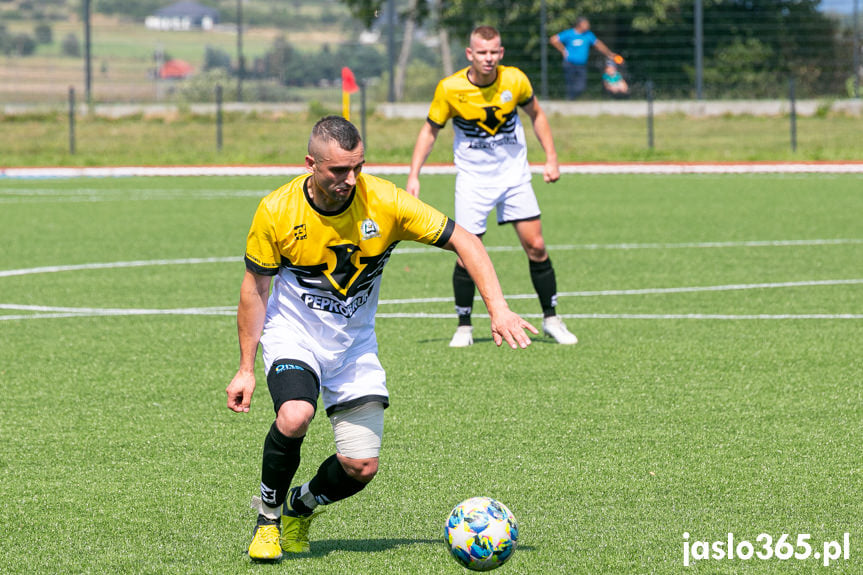 Orzeł Faliszówka - Ostoja Kołaczyce 0:0