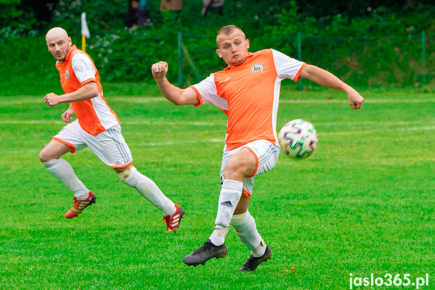 Orzeł Faliszówka - Tempo Nienaszów 2:1