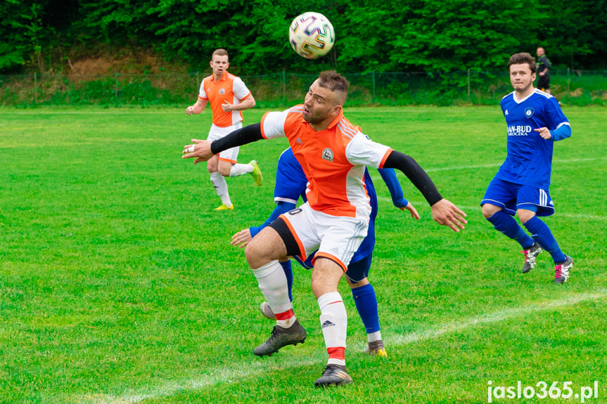 Orzeł Faliszówka - Tempo Nienaszów 2:1