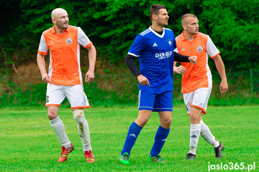 Orzeł Faliszówka - Tempo Nienaszów 2:1