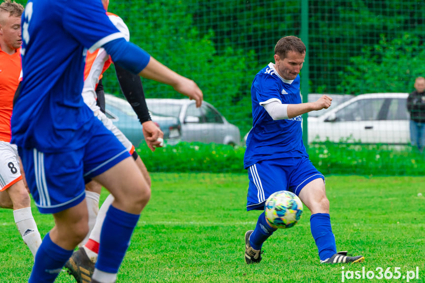Orzeł Faliszówka - Tempo Nienaszów 2:1
