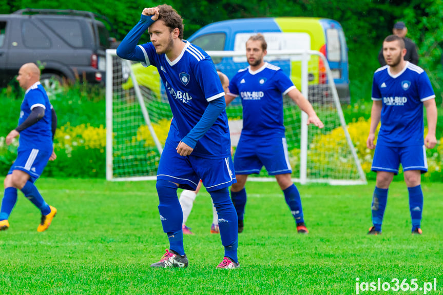 Orzeł Faliszówka - Tempo Nienaszów 2:1