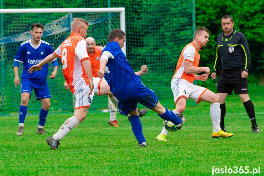 Orzeł Faliszówka - Tempo Nienaszów 2:1