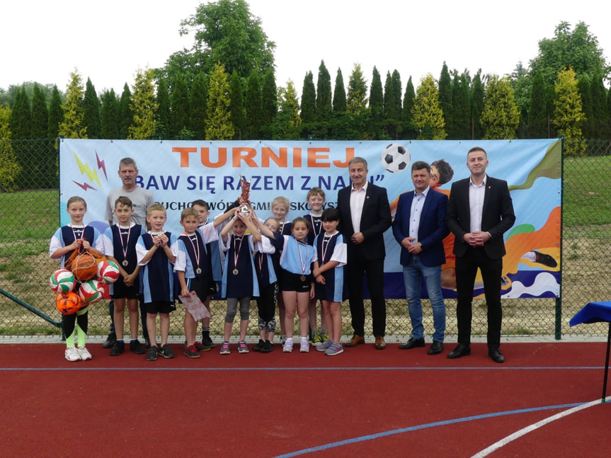 Otwarcie boiska przy SP w Lisowie