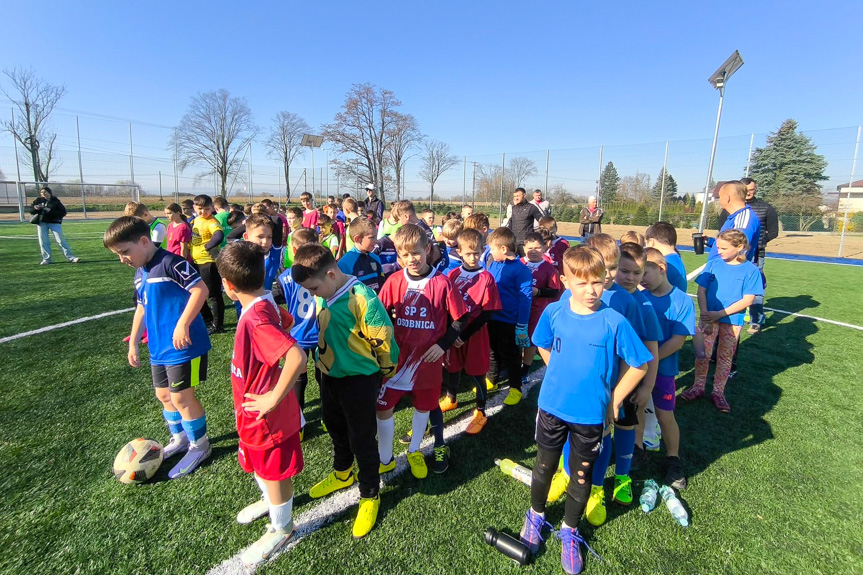 Otwarcie boiska sportowego w Szebniach