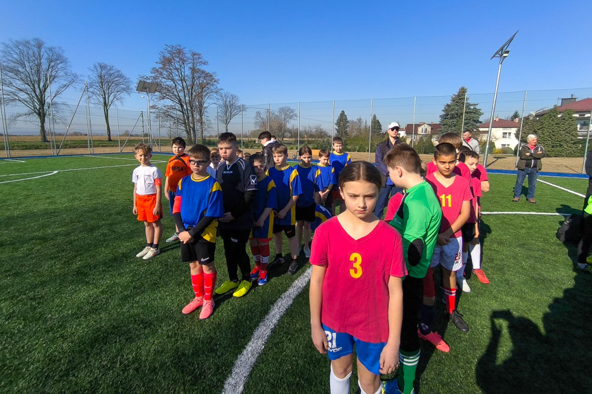 Otwarcie boiska sportowego w Szebniach