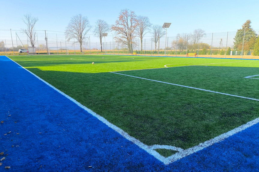 Otwarcie boiska sportowego w Szebniach