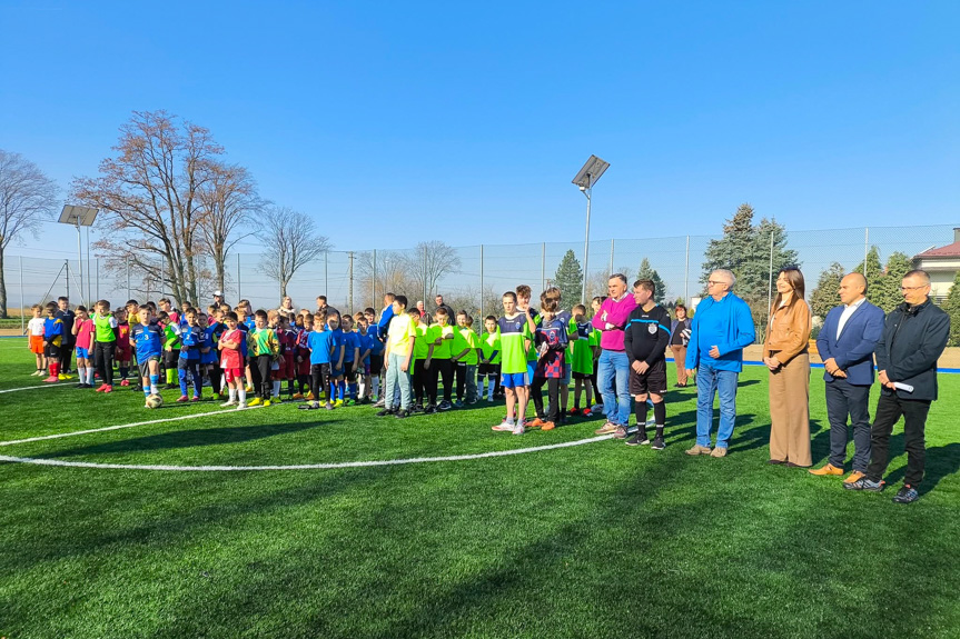 Otwarcie boiska sportowego w Szebniach