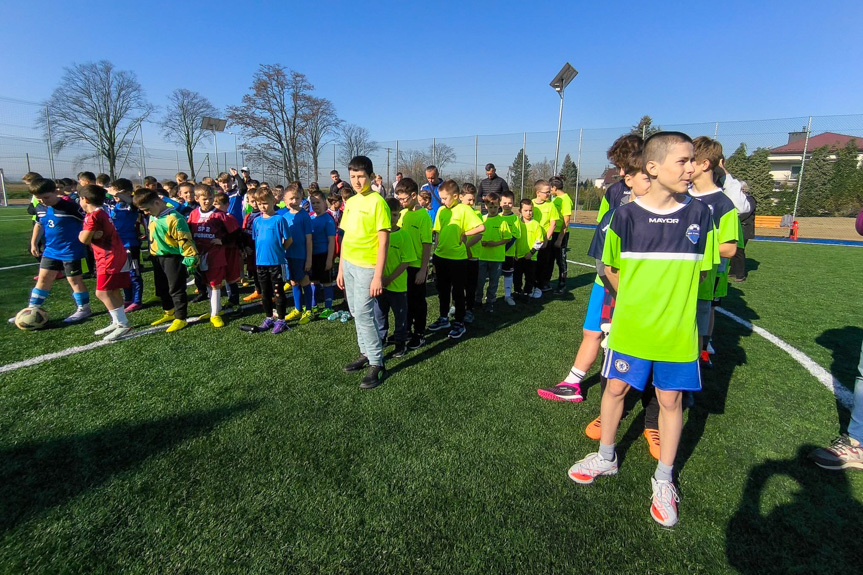 Otwarcie boiska sportowego w Szebniach