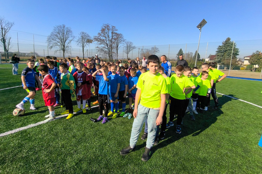 Otwarcie boiska sportowego w Szebniach