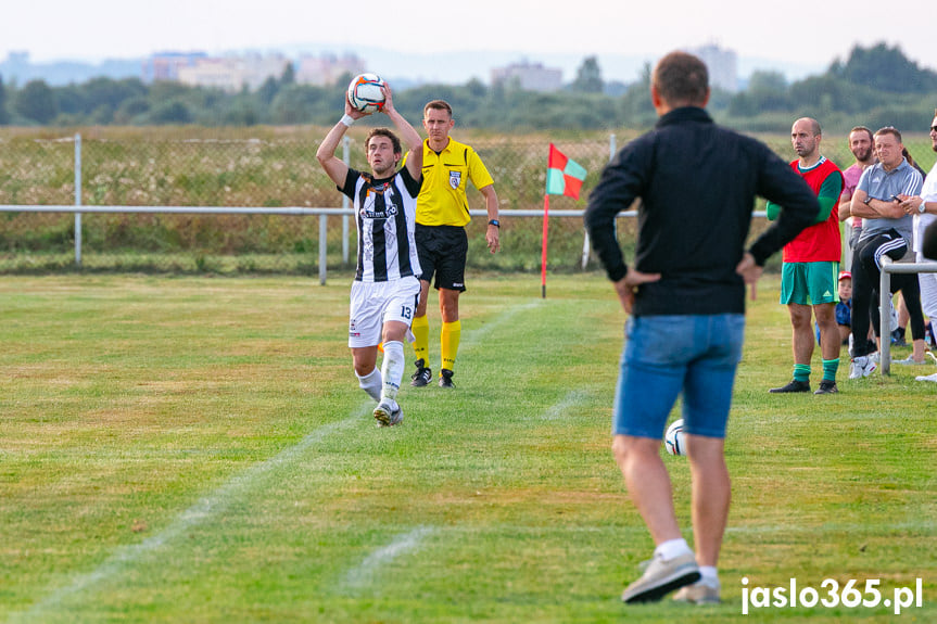 Partyzant Targowiska - Czarni 1910 Jasło 0:1