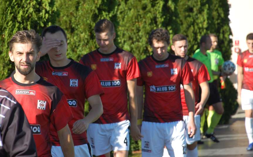 Piłka nożna. IV liga podkarpacka. Mecz Czarni 1910 Jasło - Legion Pilzno 1-1