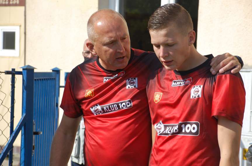 Piłka nożna. IV liga podkarpacka. Mecz Czarni 1910 Jasło - Piast Tuczempy 1-1