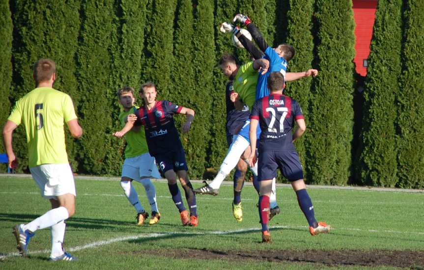 Piłka nożna. V liga krośnieńska. LKS Skołyszyn - Ostoja Kołaczyce 2-2