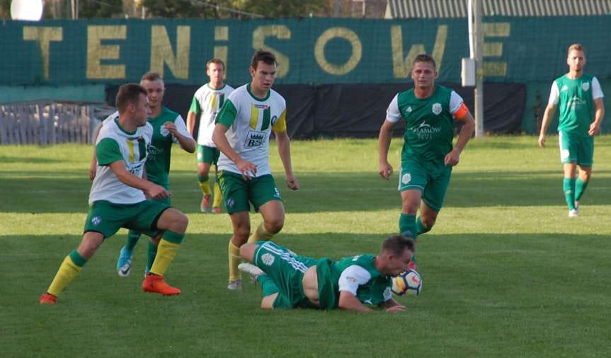 Piłka nożna. V liga krośnieńska. Mecz LKS Czeluśnica - Bieszczady Arłamów Ustrzyki Dolne