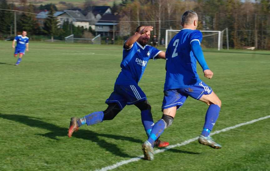 Piłka nożna. V liga krośnieńska. Mecz Tempo Nienaszów - Bieszczady Arłamów Ustrzyki Dolne 1-3