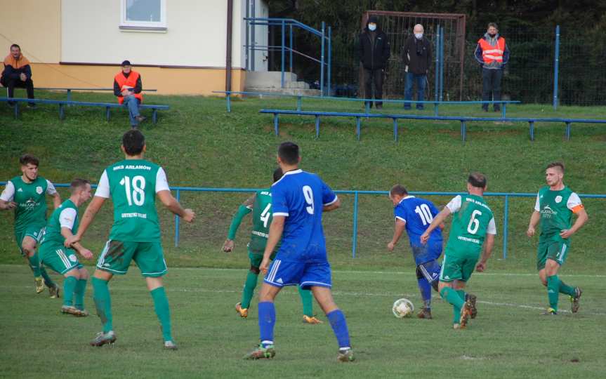 Piłka nożna. V liga krośnieńska. Mecz Tempo Nienaszów - Bieszczady Arłamów Ustrzyki Dolne 1-3