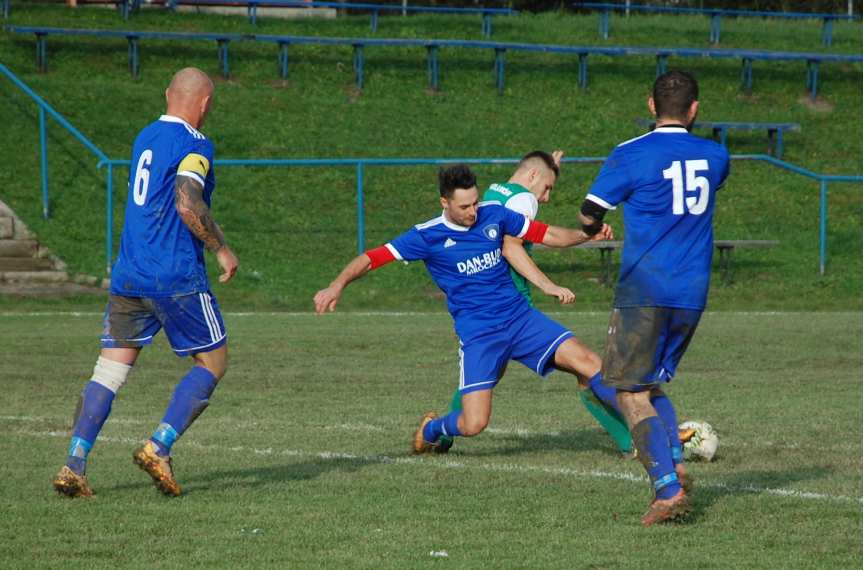 Piłka nożna. V liga krośnieńska. Mecz Tempo Nienaszów - Bieszczady Arłamów Ustrzyki Dolne 1-3