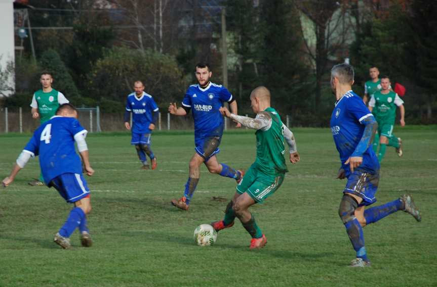 Piłka nożna. V liga krośnieńska. Mecz Tempo Nienaszów - Bieszczady Arłamów Ustrzyki Dolne 1-3