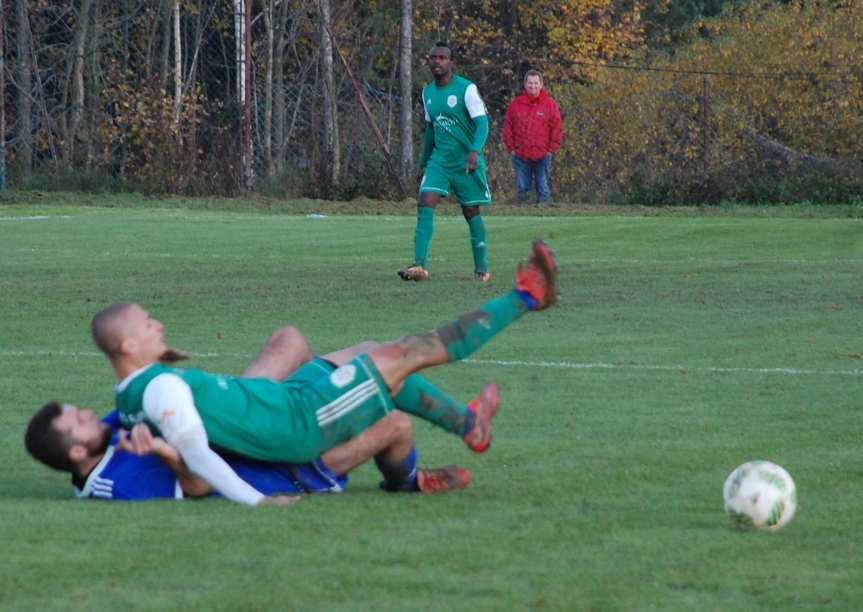 Piłka nożna. V liga krośnieńska. Mecz Tempo Nienaszów - Bieszczady Arłamów Ustrzyki Dolne 1-3