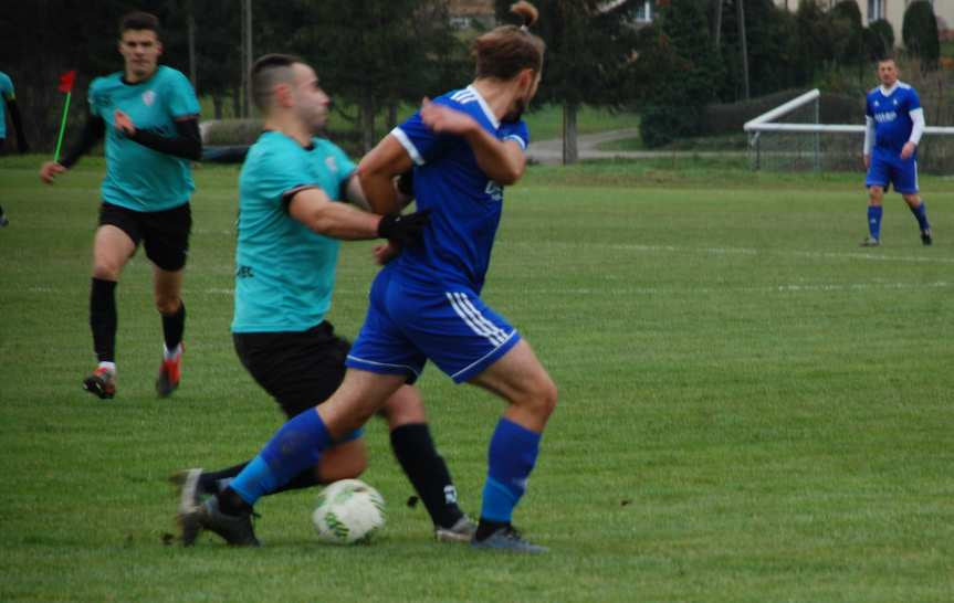 Piłka nożna. V liga krośnieńska. Mecz Tempo Nienaszów - Cosmos Nowotaniec 1-1