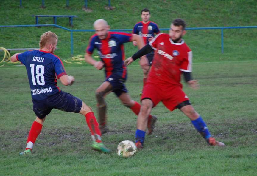 Piłka nożna. V liga krośnieńska. Mecz Tempo Nienaszów - Orzeł Faliszówka 2-0