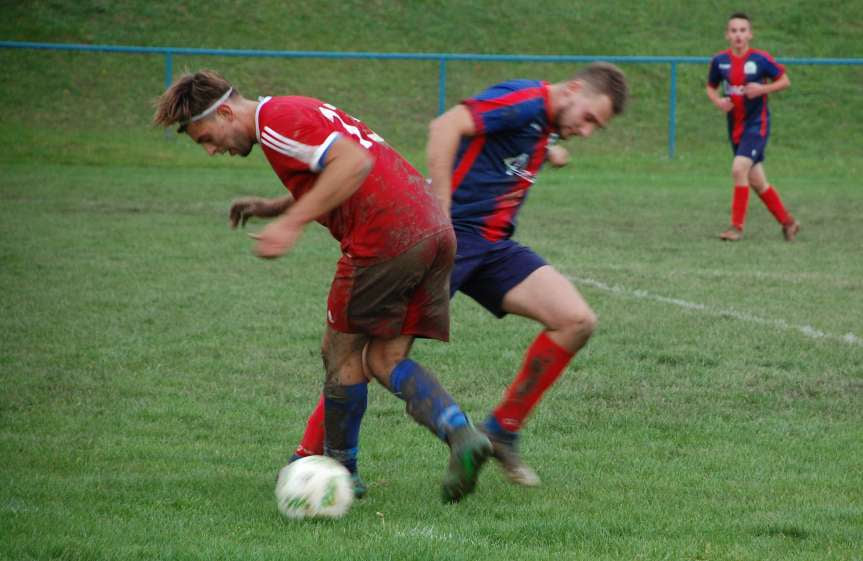 Piłka nożna. V liga krośnieńska. Mecz Tempo Nienaszów - Orzeł Faliszówka 2-0