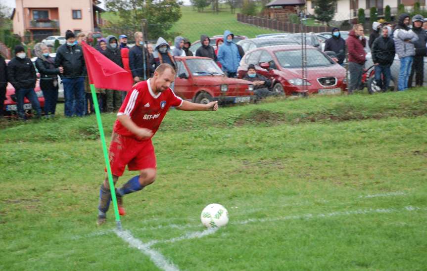 Piłka nożna. V liga krośnieńska. Mecz Tempo Nienaszów - Orzeł Faliszówka 2-0