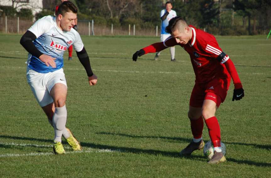 Piłka nożna. V liga krośnieńska. Mecz Tempo Nienaszów - Start Rymanów 1-1
