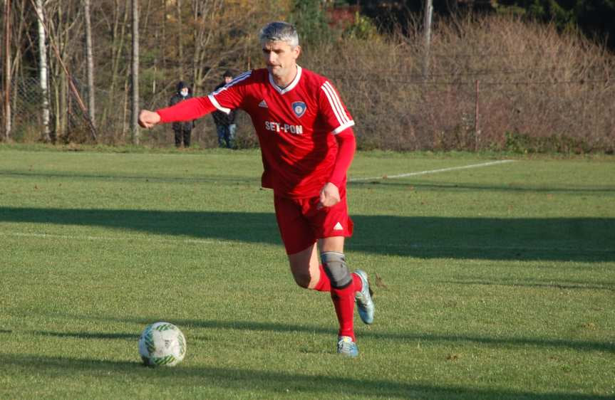 Piłka nożna. V liga krośnieńska. Mecz Tempo Nienaszów - Start Rymanów 1-1