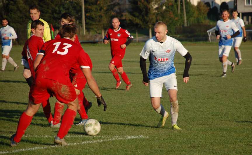 Piłka nożna. V liga krośnieńska. Mecz Tempo Nienaszów - Start Rymanów 1-1